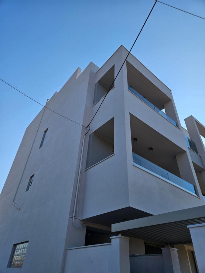 Calm & Dreamy Luxury Apts Pírgos エクステリア 写真