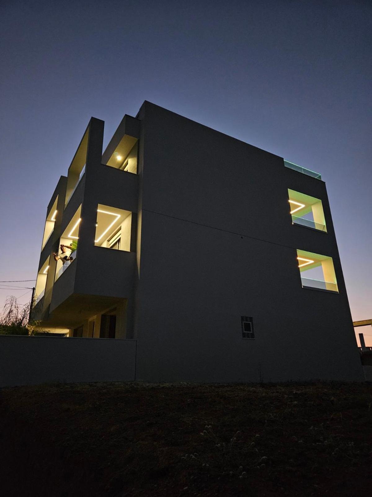 Calm & Dreamy Luxury Apts Pírgos エクステリア 写真